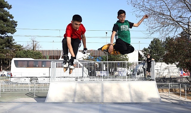 Büyükşehir adrenalin tutkunlarını unutmuyor;  Bir skate park da Darıca’ya
