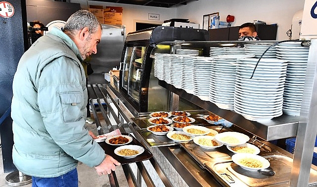 İzmir’de Kent Lokantaları’nda iftar menüsü de 50 lira