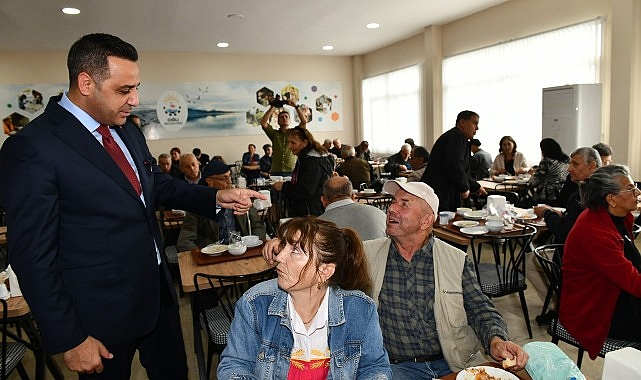 Çiğli Belediyesi’nden Mahallelerde İftar Sofraları